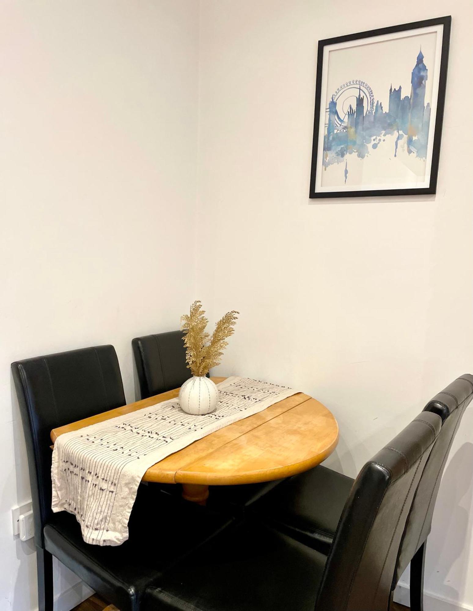 A Fantastic One Double Bedroom Flat London Exterior photo